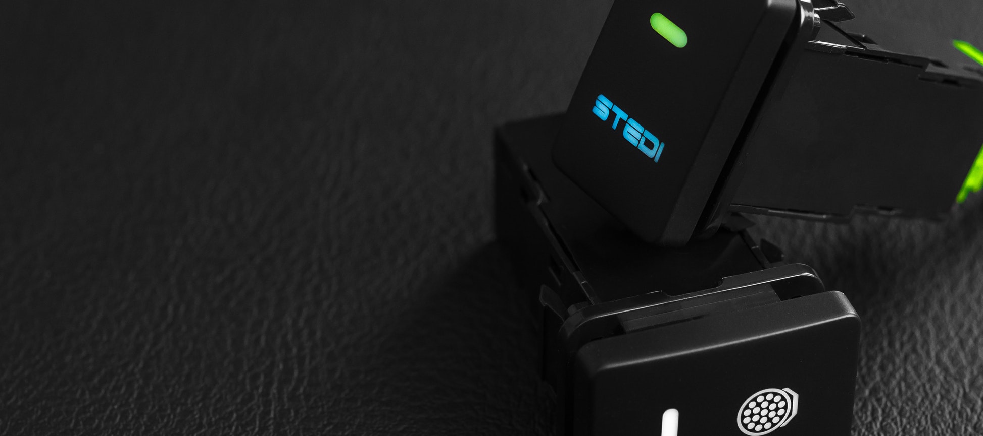 Lyhytmallinen kytkin Mitsubishi